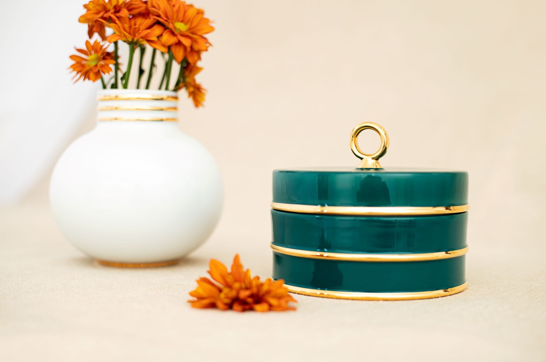 Casanoi Arienne Peacock Box
