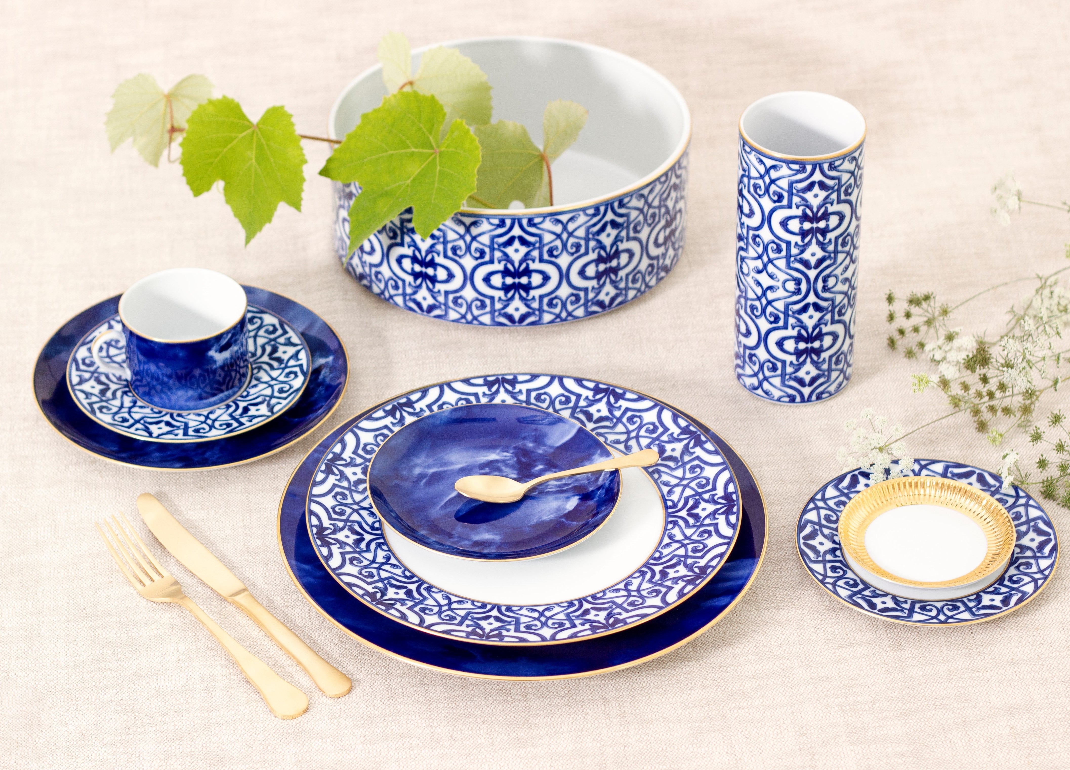 Casanoi Blue Legacy Statement Bowl