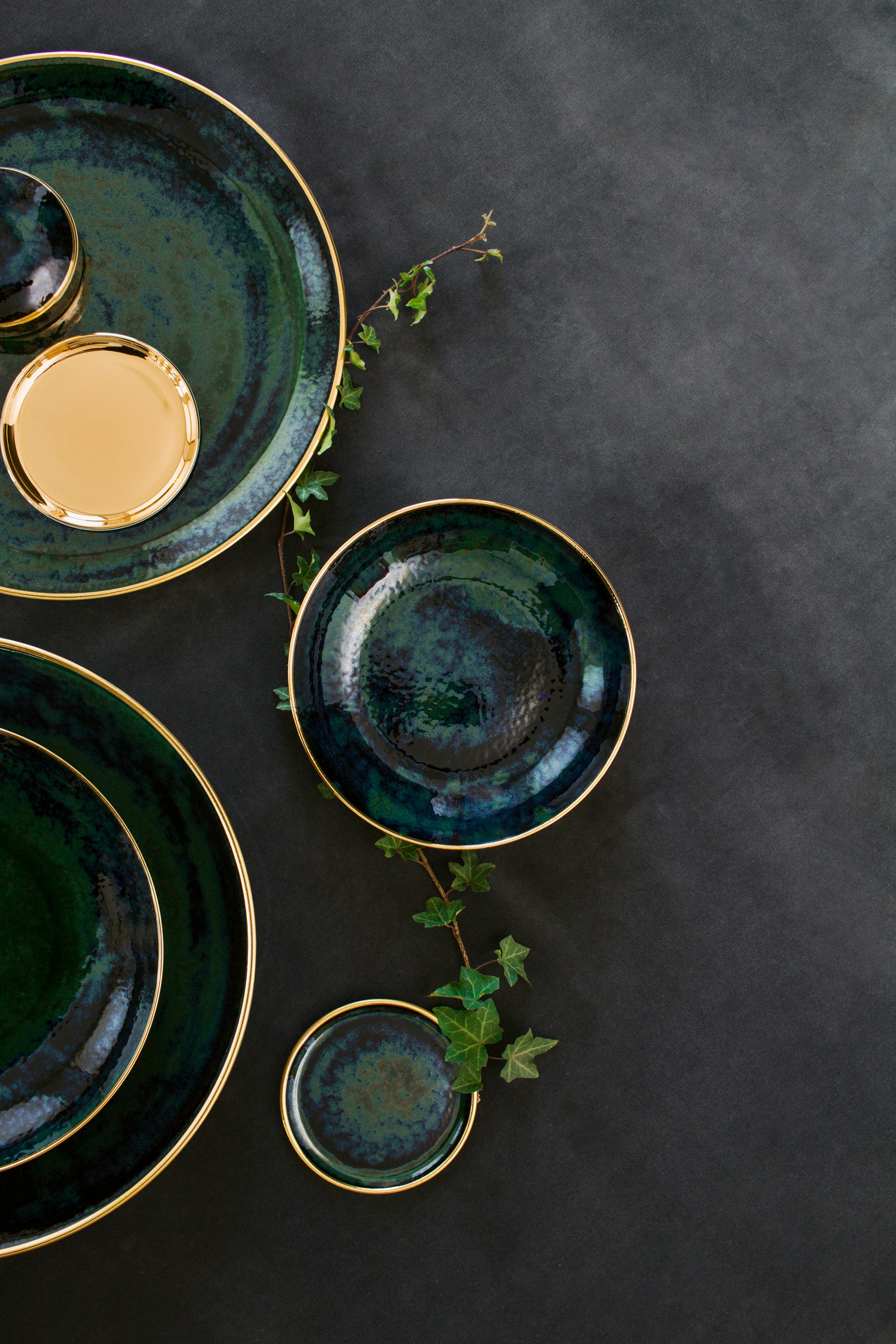 Casanoi Lush Forest Accent Bowl