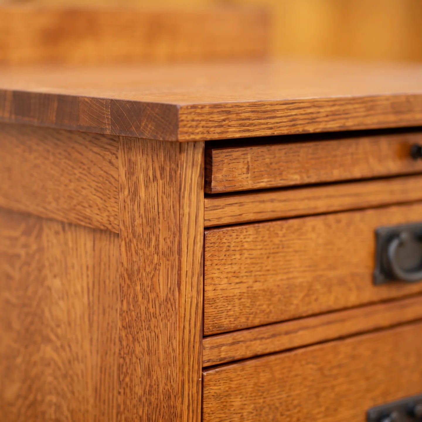 Trend Manor Solid American Oak 3 Drawer Night Stand With Pull Out Tray 3102